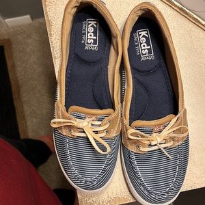 Adorable Womens nautical Keds Ortholite boat shoes 🛥✨